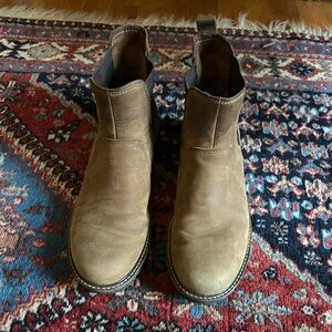 ECCO Elaina Chelsea Boots. Sz 39.